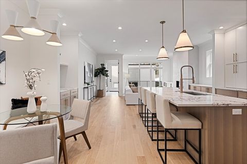 Tiny photo for 1964 W Farragut Avenue, Chicago, IL 60640 (MLS # 12565345)