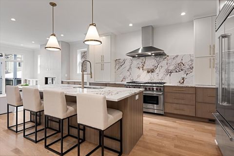 Tiny photo for 1964 W Farragut Avenue, Chicago, IL 60640 (MLS # 12565345)