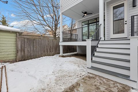 Tiny photo for 1964 W Farragut Avenue, Chicago, IL 60640 (MLS # 12565345)