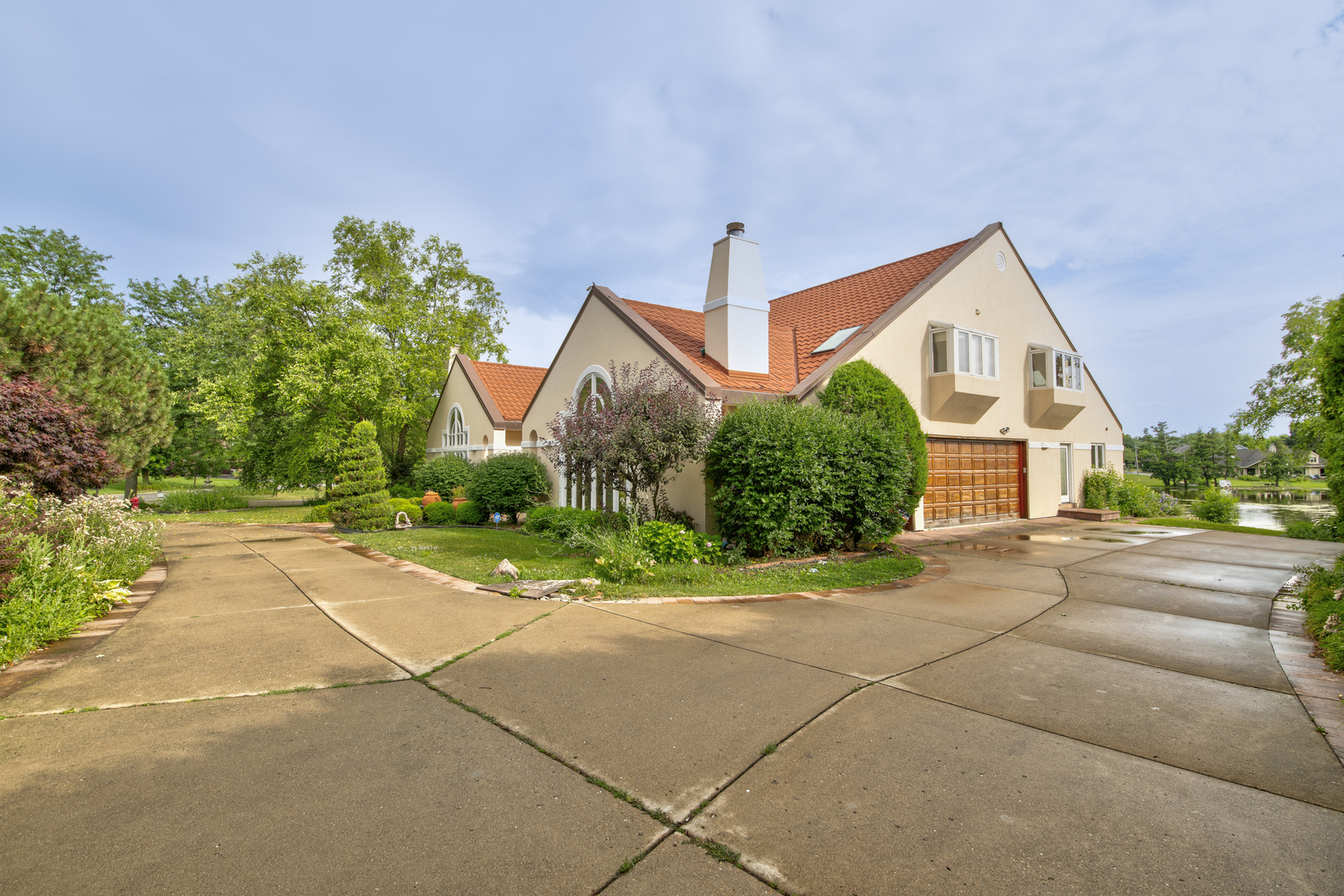 8170 Lake Ridge Drive