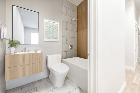 Tiny photo for 2923 N Southport Avenue #3, Chicago, IL 60657 (MLS # 12428192)