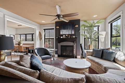 Tiny photo for 662 Holmes Street, Bettendorf, IA 52722 (MLS # 12630901)