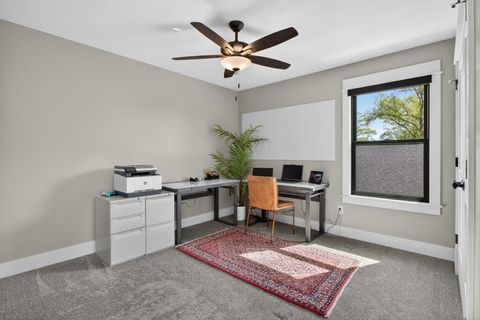 Tiny photo for 662 Holmes Street, Bettendorf, IA 52722 (MLS # 12630901)