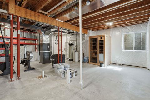 Tiny photo for 662 Holmes Street, Bettendorf, IA 52722 (MLS # 12630901)