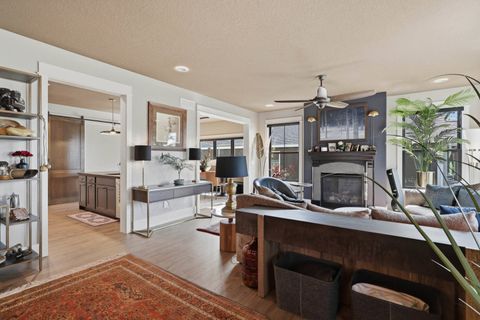 Tiny photo for 662 Holmes Street, Bettendorf, IA 52722 (MLS # 12630901)