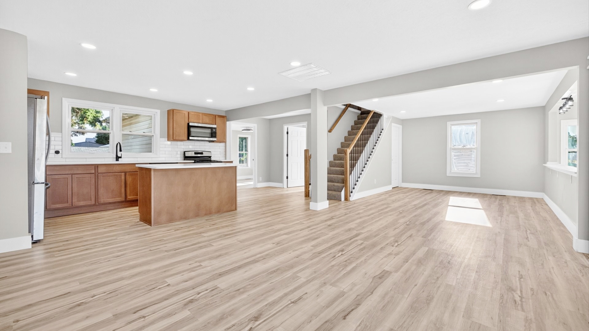 106 W North Street