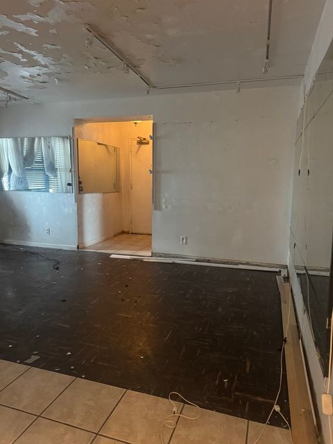 Tiny photo for 6118 N Sheridan Road #707, Chicago, IL 60660 (MLS # 12558305)