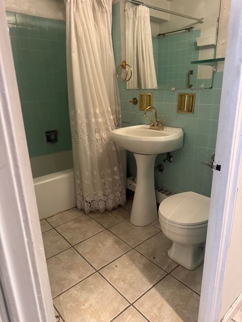 6118 N Sheridan Road 707 Chicago IL 60660