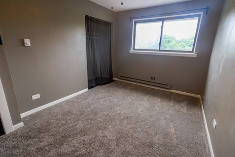 Tiny photo for 7314 Blackstone Avenue #30, Justice, IL 60458 (MLS # 12467145)