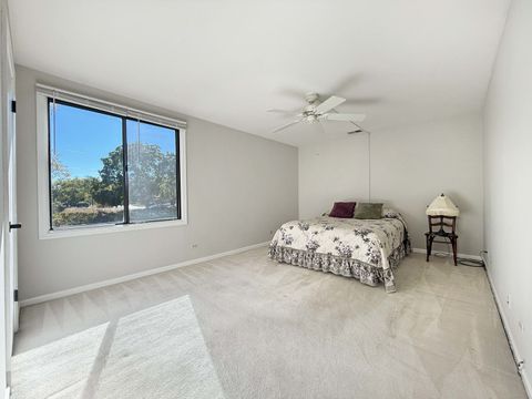 Tiny photo for 474 Raintree Court #1C, Glen Ellyn, IL 60137 (MLS # 12503510)