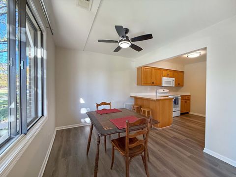 Tiny photo for 474 Raintree Court #1C, Glen Ellyn, IL 60137 (MLS # 12503510)