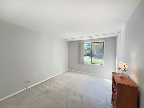 Tiny photo for 474 Raintree Court #1C, Glen Ellyn, IL 60137 (MLS # 12503510)