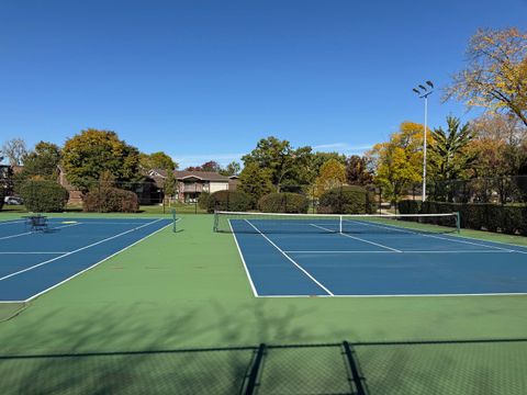 Tiny photo for 474 Raintree Court #1C, Glen Ellyn, IL 60137 (MLS # 12503510)