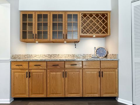 Tiny photo for 474 Raintree Court #1C, Glen Ellyn, IL 60137 (MLS # 12503510)