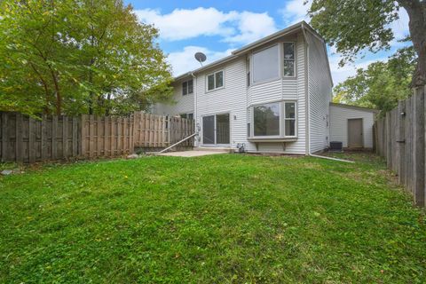 Tiny photo for 557 Monroe Road, Bolingbrook, IL 60440 (MLS # 12497756)