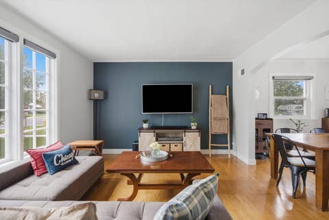 Tiny photo for 5108 N Octavia Avenue, Harwood Heights, IL 60706 (MLS # 12705359)