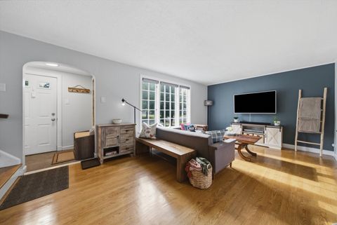 Tiny photo for 5108 N Octavia Avenue, Harwood Heights, IL 60706 (MLS # 12705359)