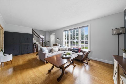 Tiny photo for 5108 N Octavia Avenue, Harwood Heights, IL 60706 (MLS # 12705359)