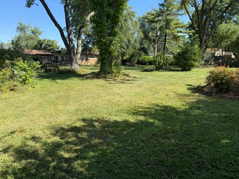 Tiny photo for 1901 W Plainfield Road, La Grange Highlands, IL 60525 (MLS # 12489706)