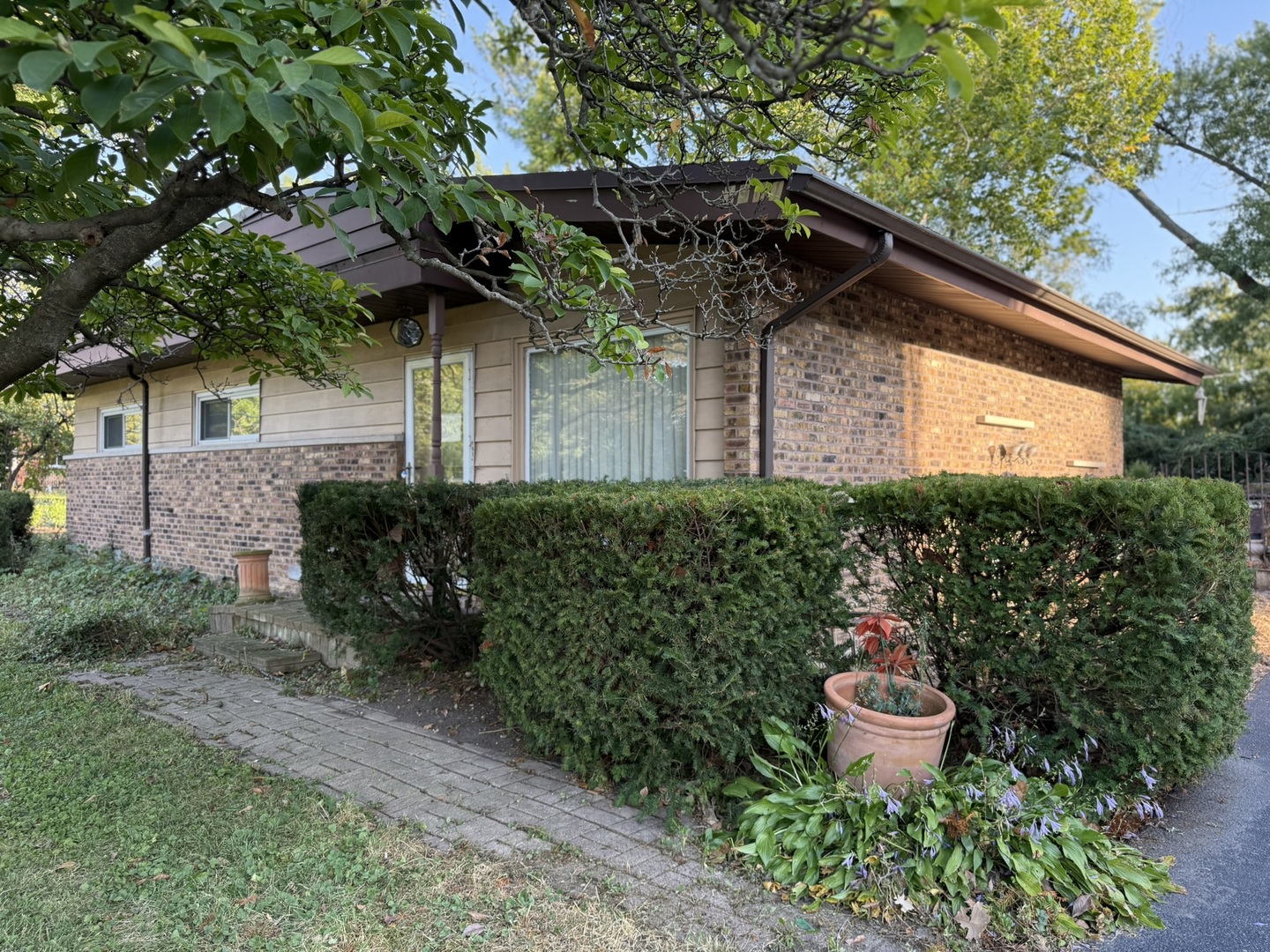 1901 W Plainfield Road