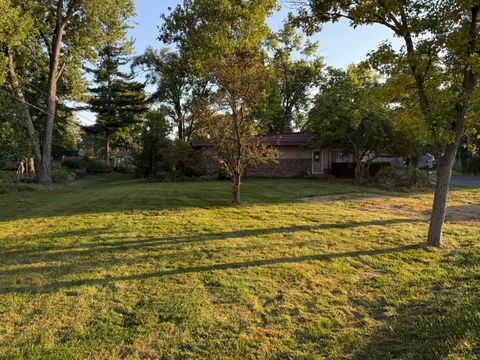 Tiny photo for 1901 W Plainfield Road, La Grange Highlands, IL 60525 (MLS # 12489706)