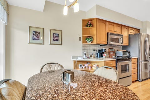 Tiny photo for 250 W Parliament Place #219, Mount Prospect, IL 60056 (MLS # 12714046)