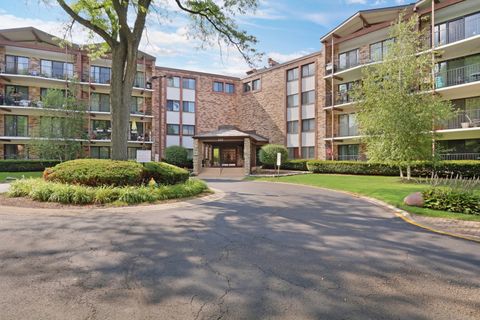 Photo of 250 W Parliament Place #219, Mount Prospect, IL 60056 (MLS # 12714046)