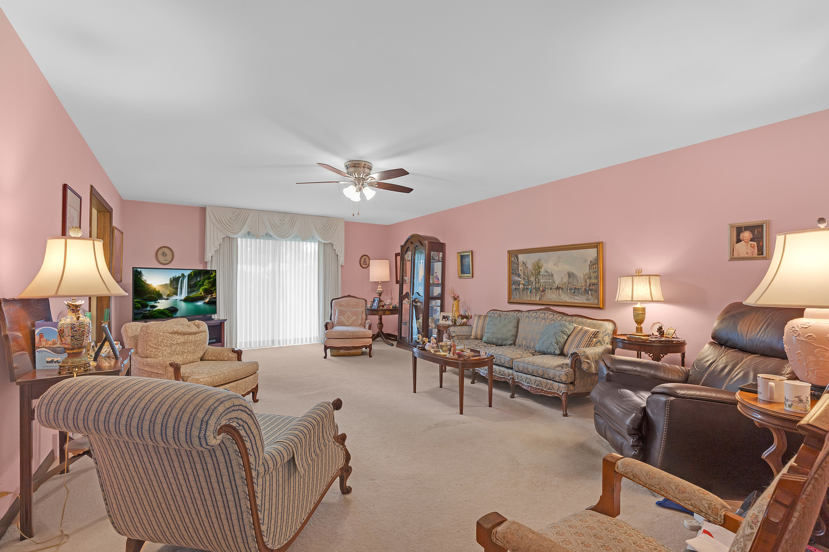 6313 Tamiami Drive