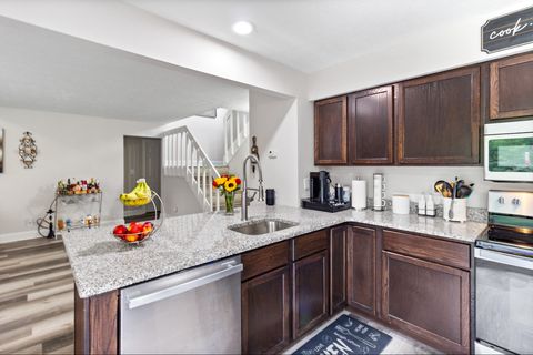 Tiny photo for 5051 Woodlake Drive, Loves Park, IL 61111 (MLS # 12462907)