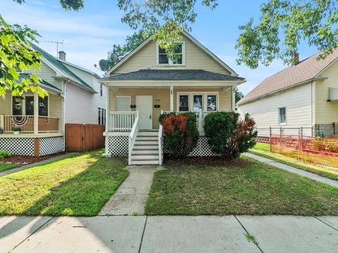 Photo of 13346 S Carondolet Avenue, Chicago, IL 60633 (MLS # 12510796)