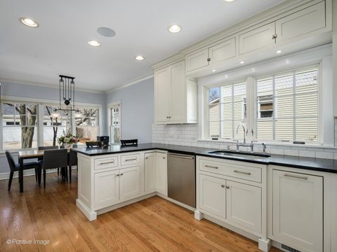 Tiny photo for 4122 Grand Avenue, Western Springs, IL 60558 (MLS # 12611989)