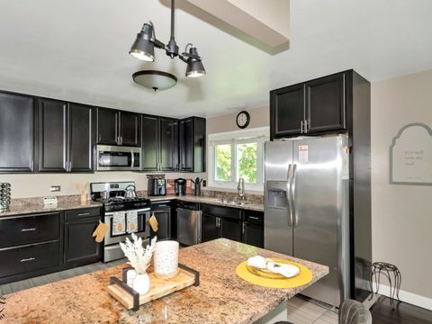 Tiny photo for 1215 187th Street, Homewood, IL 60430 (MLS # 12687892)