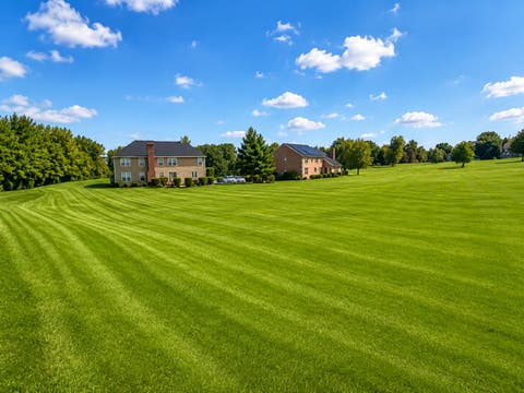 Tiny photo for 11 Harrington Court, Hawthorn Woods, IL 60047 (MLS # 12708753)