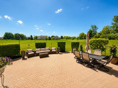 Tiny photo for 11 Harrington Court, Hawthorn Woods, IL 60047 (MLS # 12708753)