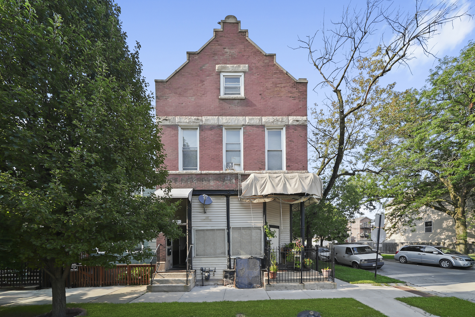 2900 W 25TH Place