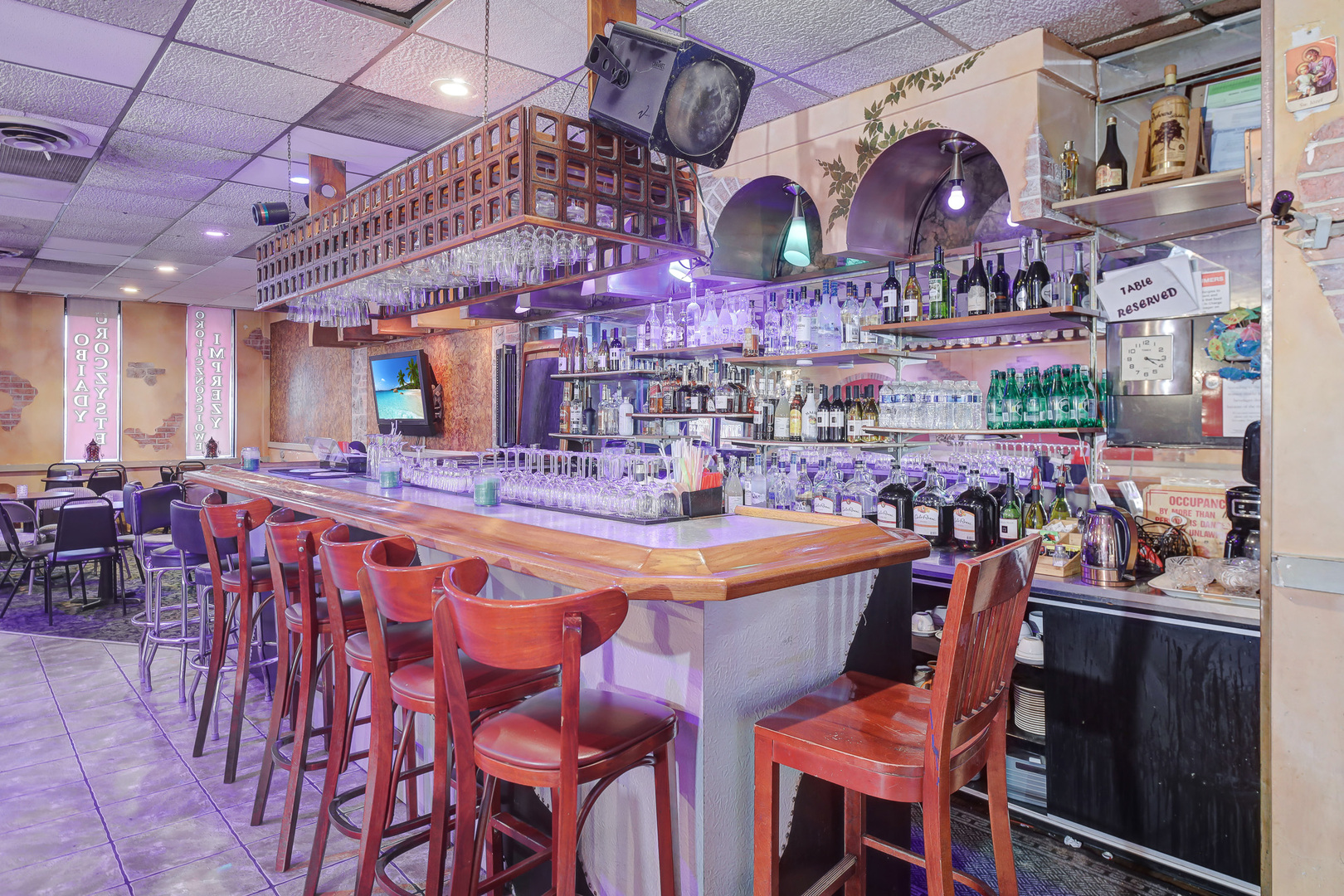 5549 W Belmont Avenue