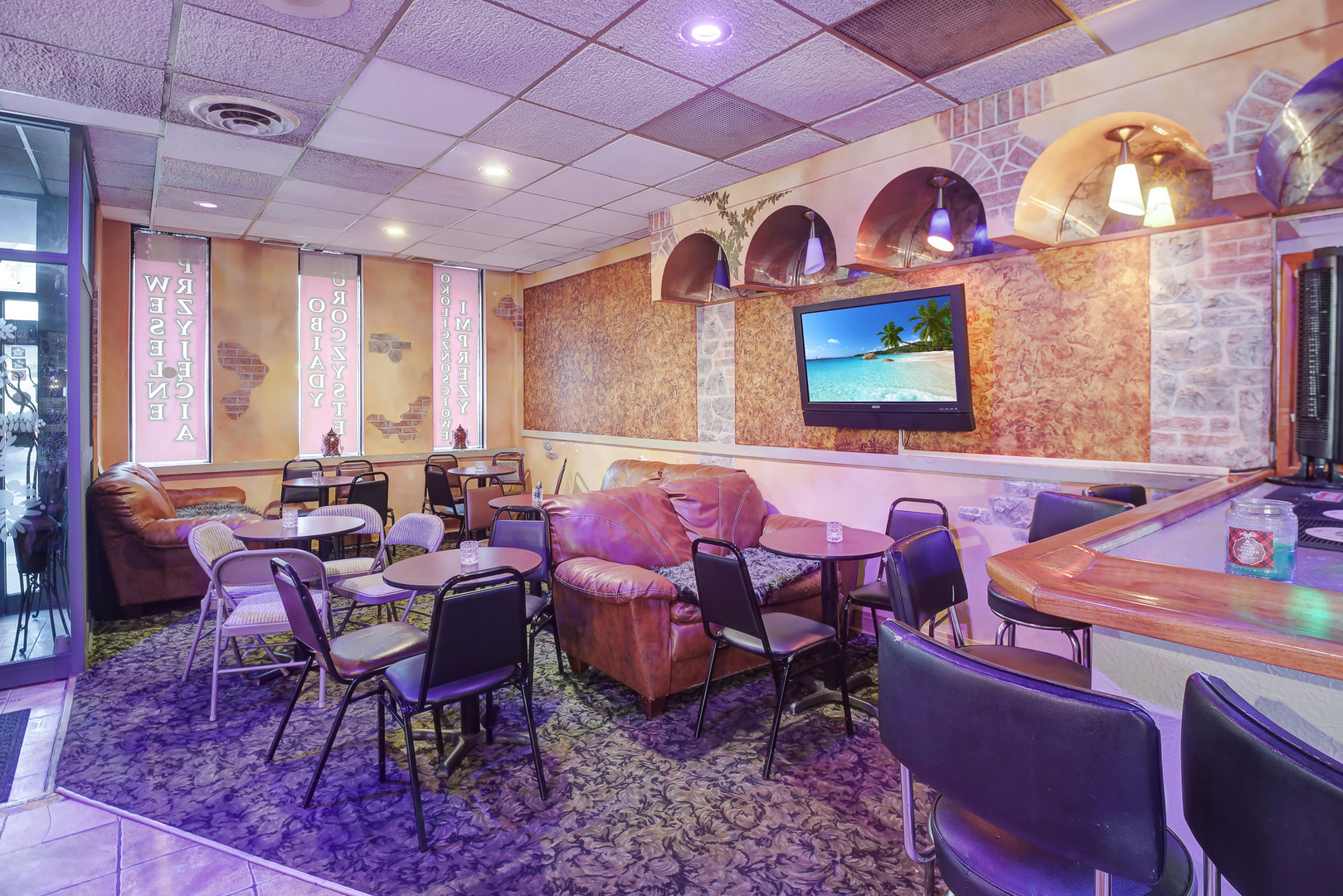 5549 W Belmont Avenue