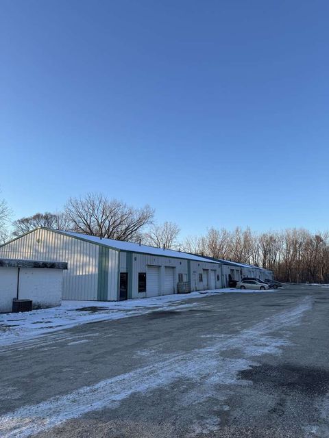 4450 Bull Valley Road McHenry IL 60050