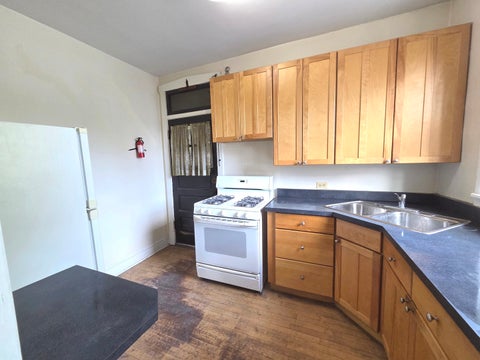 Tiny photo for 5551 S Kimbark Avenue #8, Chicago, IL 60637 (MLS # 12748748)