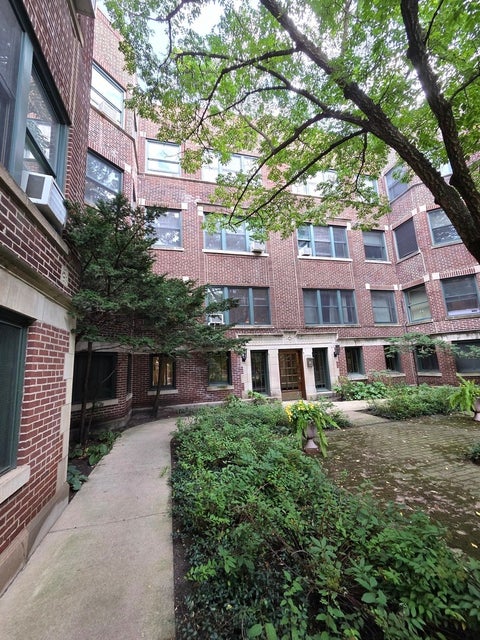 Tiny photo for 5551 S Kimbark Avenue #8, Chicago, IL 60637 (MLS # 12748748)