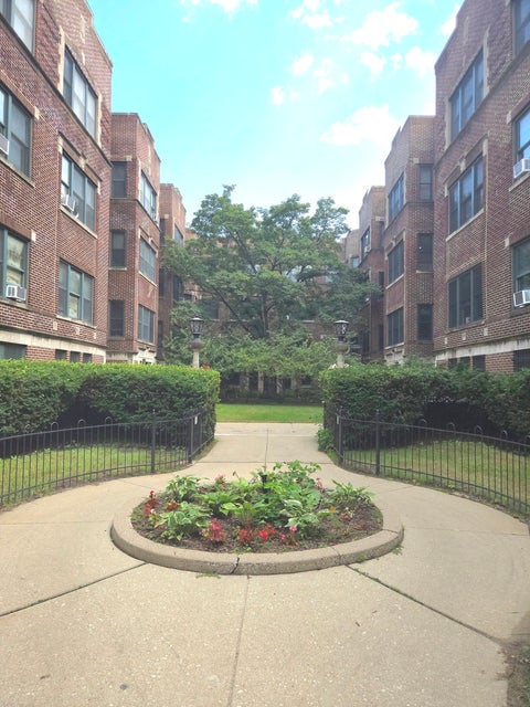 Photo of 5551 S Kimbark Avenue #8, Chicago, IL 60637 (MLS # 12748748)