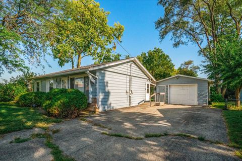 Tiny photo for 604 W Lee Street, Plano, IL 60545 (MLS # 12474747)