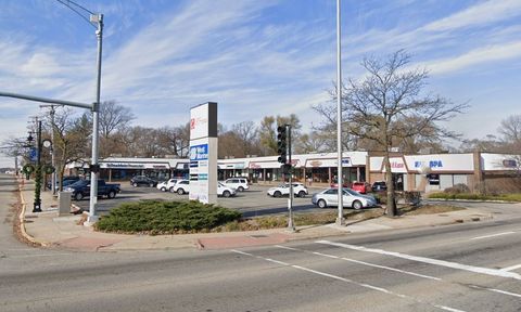 2 W Grand Avenue 101-108-112 Fox Lake IL 60020