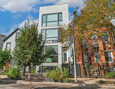Photo of 2922 W Lyndale Street #1, Chicago, IL 60647 (MLS # 12490948)