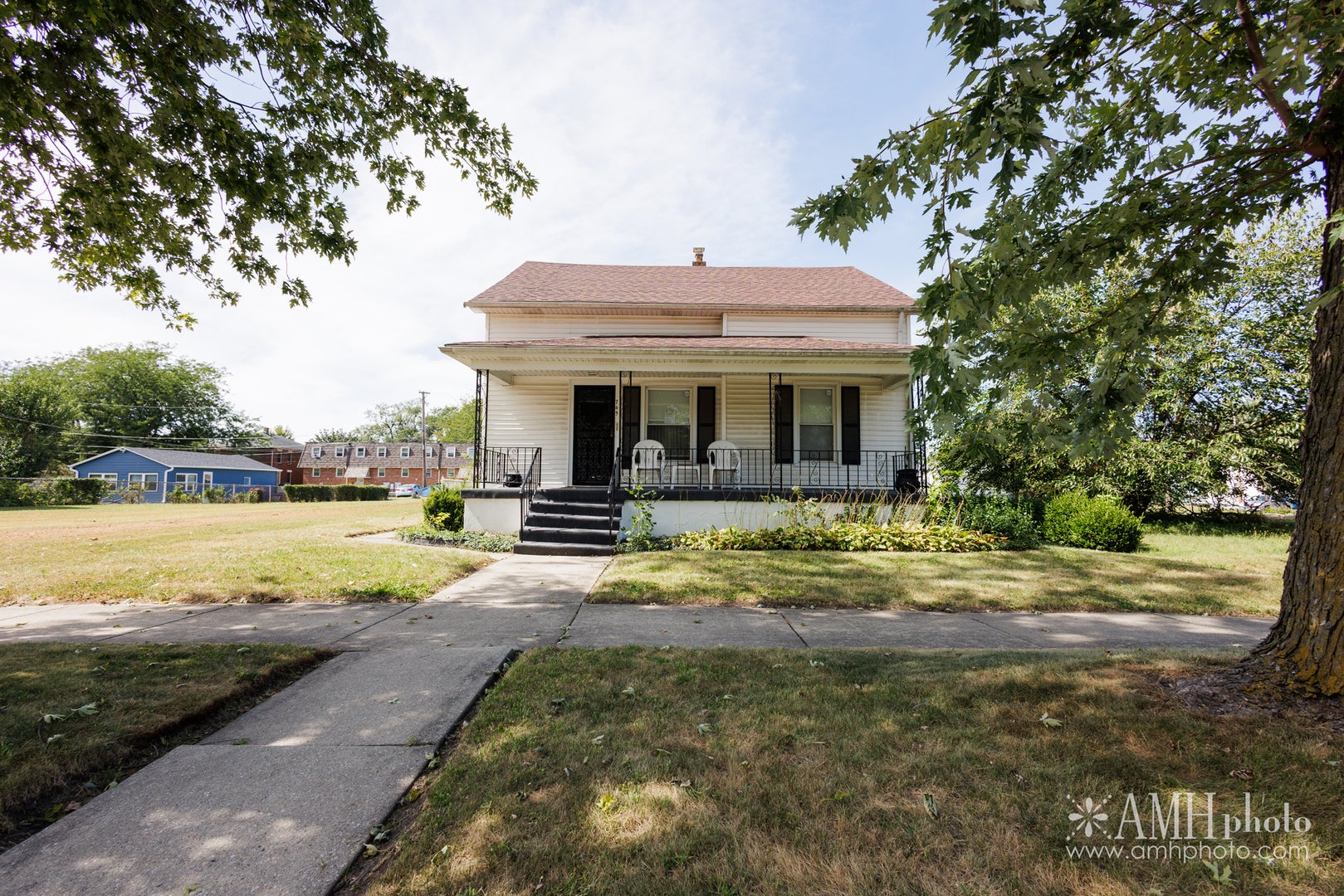 765 N Rosewood Avenue