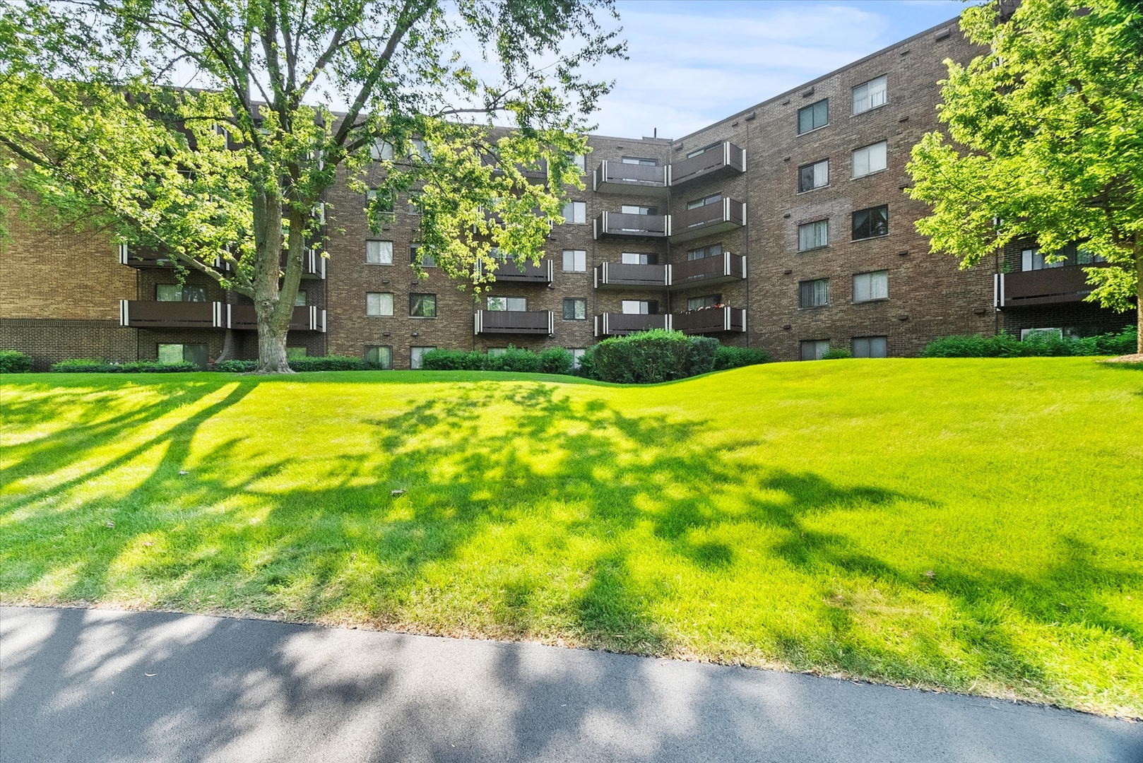 840 Wellington Avenue 315