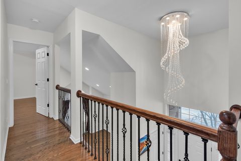 Tiny photo for 141 Manchester Court, Buffalo Grove, IL 60089 (MLS # 12589518)