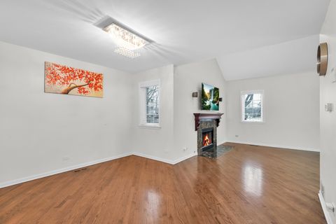 Tiny photo for 141 Manchester Court, Buffalo Grove, IL 60089 (MLS # 12589518)