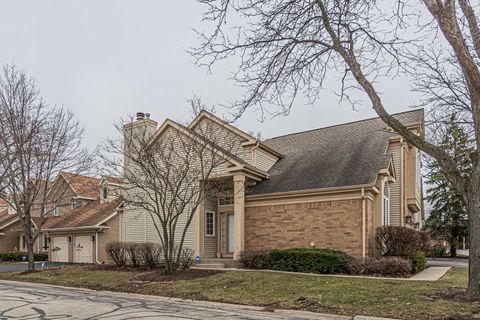Tiny photo for 141 Manchester Court, Buffalo Grove, IL 60089 (MLS # 12589518)
