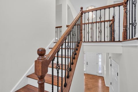 Tiny photo for 141 Manchester Court, Buffalo Grove, IL 60089 (MLS # 12589518)